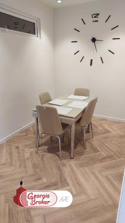 nearly repaired 3-room apartment for sale